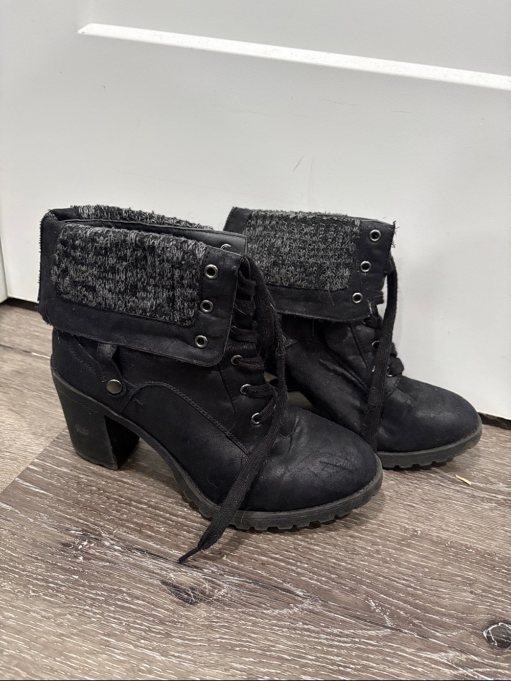 JustFab Black Fold-Over Lace-Up Heeled Ankle Boots